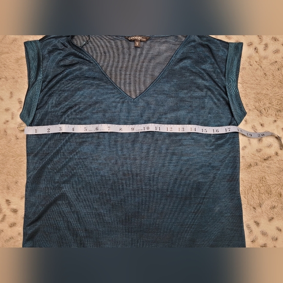 NWOT Green Shirt - Picture 3 of 8